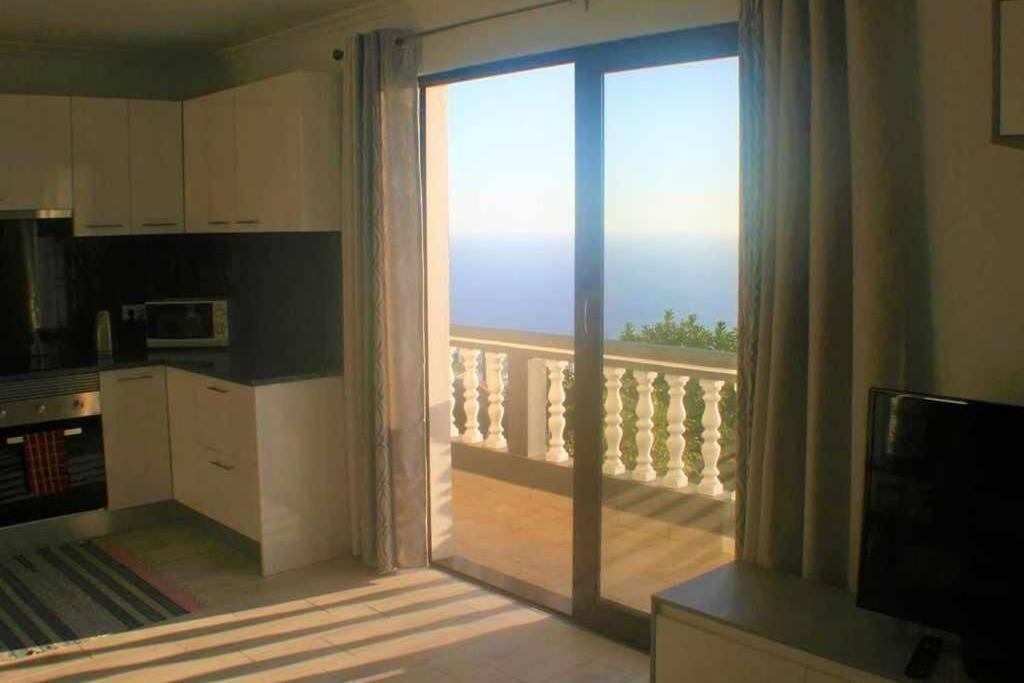 Arcos Grands Suites With Enormous And Private Pool. Arco da Calheta  Extérieur photo